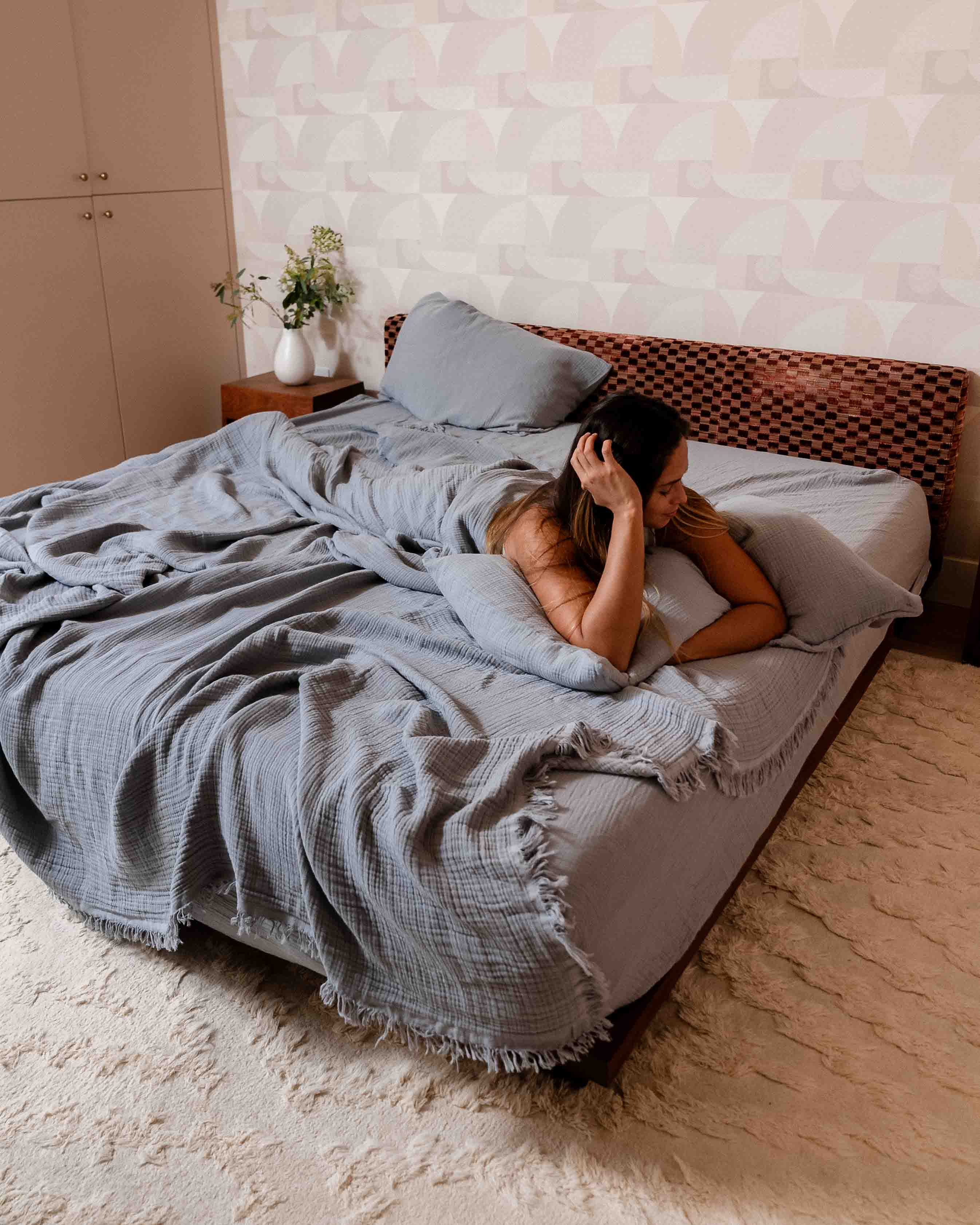 Lara Light Grey - Muslin Blanket - Queen